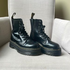 Women’s Size 39 Doctor Marten’s Jadon boots